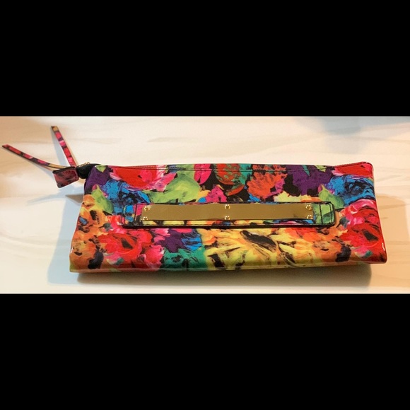 Multicolored Steve Madden matching shoe and purse - Picture 12 of 12
